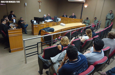 Julgamento de policiais acusados de tentativa de homicídio contra turistas é adiado