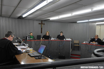 4ª Câmara Cível mantém decisão que suspendeu direitos políticos de ex-prefeito de Ipaumirim