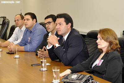 Comitiva do TJCE conhece funcionamento de Processo Judicial Eletrônico (Pje) do Mato Grosso