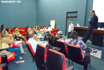 Universitários da Faculdade Católica Rainha do Sertão visitam Fórum Clóvis Beviláqua