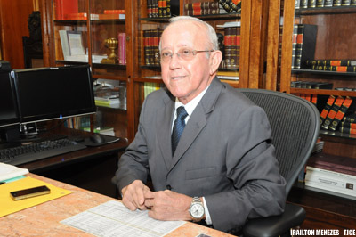 Desembargador José Arísio Lopes da Costa assume Governo do Estado até a próxima segunda-feira