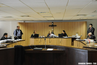 Banco do Brasil deve indenizar policial por inscrição indevida no SPC e Serasa