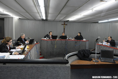 Acusado de tentar matar namorada com pedra tem habeas corpus negado