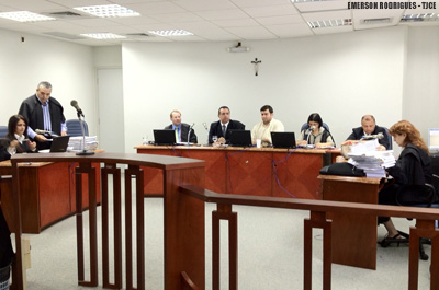 Hapvida deve pagar R$ 29,4 mil por negar tratamento médico à paciente