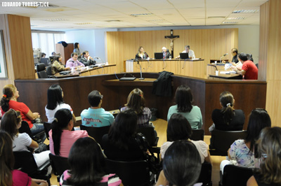 Professores de Tabuleiro do Norte participam de audiência no TJCE e decidem suspender greve