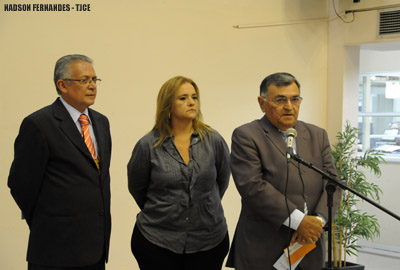 Desembargadores e servidores no TJCE participam do encerramento da exposição “Mães do Coração”