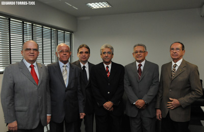Desembargador José Arísio Lopes da Costa é homenageado pelo TCM