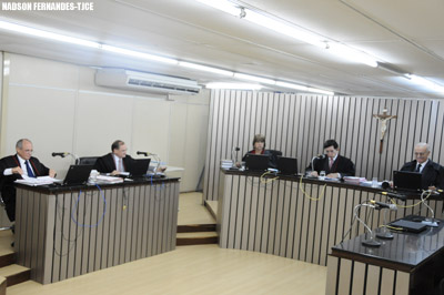 3ª Câmara Cível nega pedido de transferência de estudante de medicina de Cuba para o Ceará