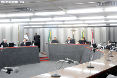 Hapvida é condenada a pagar mais de R$ 50 mil por negar transporte aéreo de urgência