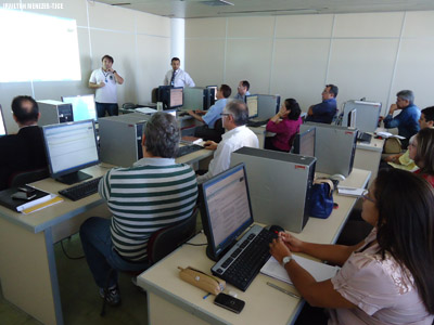 Advogados participam de treinamento sobre peticionamento eletrônico no Fórum