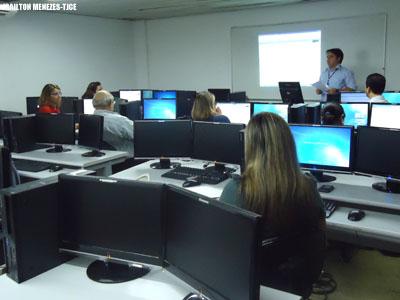 Fórum oferece aos advogados 30 novas turmas do treinamento sobre peticionamento eletrônico