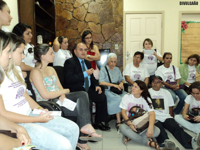 Juizado recebe grupo de mulheres do curso “Promotoras Legais Populares”