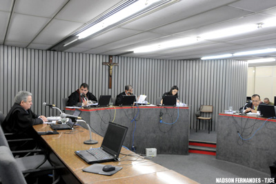 2ª Câmara Criminal nega liberdade a pai condenado por estuprar a filha