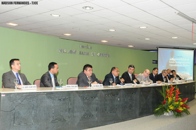 Magistrados discutem na Esmec ações para a segurança dos operadores do Direito