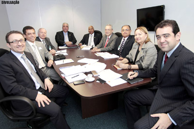 Des. Teodoro Silva Santos participa de reunião para discutir Agenda Legislativa do Poder Judiciário