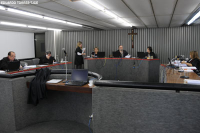 Justiça determina que Issec reconheça marido de segurada como dependente