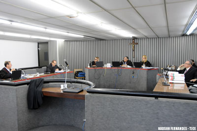 Idosa vítima de empréstimo fraudulento deve ser indenizada em R$ 5 mil