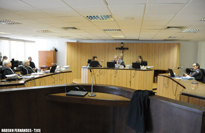 Brasil Veículos Companhia de Seguros deve indenizar cliente por não autorizar serviço