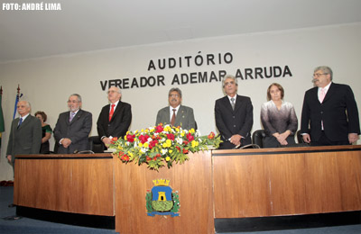 Desembargador Francisco Câmara é homenageado com Medalha Boticário Ferreira