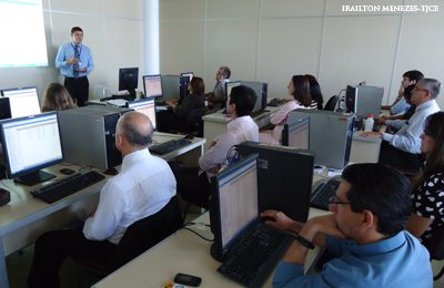 Juízes e servidores das Varas Cíveis de Fortaleza participam de curso sobre processo eletrônico