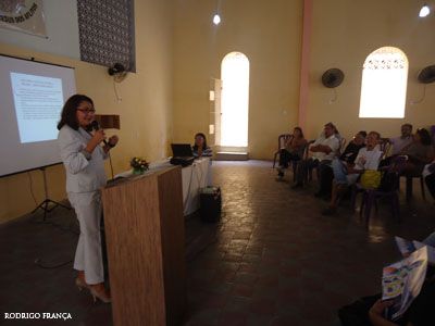 Juíza Rosa Mendonça profere palestra  sobre a Lei Maria da Penha
