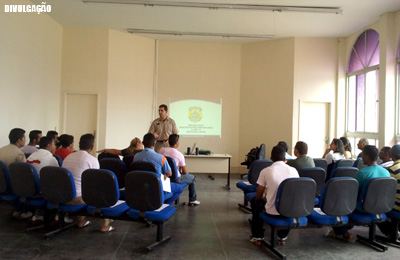 Central de Penas Alternativas de Maracanaú promove palestra sobre crimes de trânsito