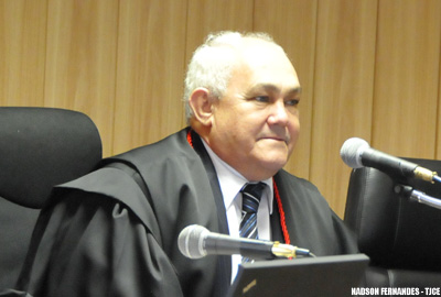 Desembargador Durval Aires Filho lança  livros sobre Juazeiro do Norte e o Padre Cicero