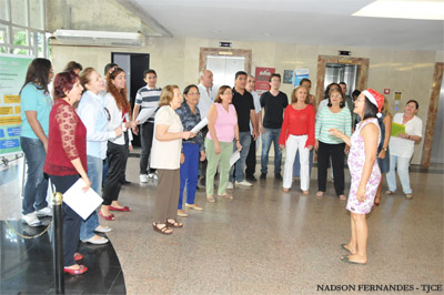 Coral do Poder Judiciário se apresenta com repertório de canções natalinas