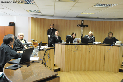 Beach Park deve pagar R$ 8 mil por impedir criança com deficiência física de brincar em toboágua