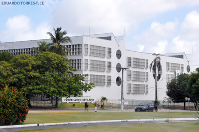 Juiz determina que Estado forneça medicamentos para idosa que sofre de esquizofrenia