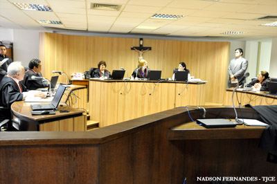 6ª Câmara Cível contabiliza 2.729 julgamentos e 3.788 despachos em 2012