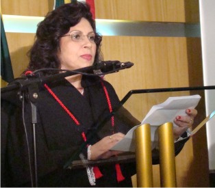 Posse no TJCE: desembargadora defende uma Justiça célere e justa