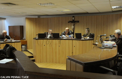 Unimed é condenada a pagar mais de  R$ 14 mil por negar material cirúrgico