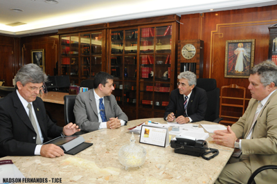 Presidente do TJCE recebe visita do  procurador-geral de Justiça do Estado