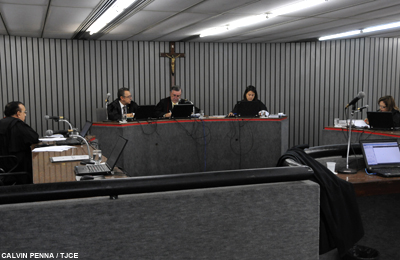 Instituto oftalmológico e médico devem pagar  R$ 10 mil a paciente que ficou cego após cirurgia