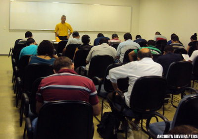 Comissão aplica prova objetiva para candidatos a agentes de proteção da Infância e da Juventude