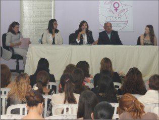 Consumo de drogas é debatido no Juizado da Mulher