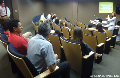 Servidores do Fórum Clóvis Beviláqua participam de curso sobre Lei de Execução Penal