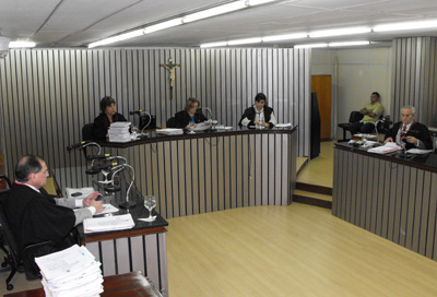 3ª Câmara do TJ condena empresa e Estado a pagar indenização