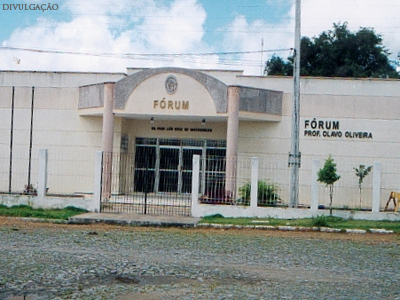 Juiz determina que fabricante de banheiros químicos pague indenização de R$ 8,8 mil por acidente