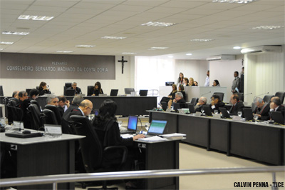 Tribunal de Justiça aprova proposta para reduzir em 70% taxas de cartório aos beneficiários da Cohab