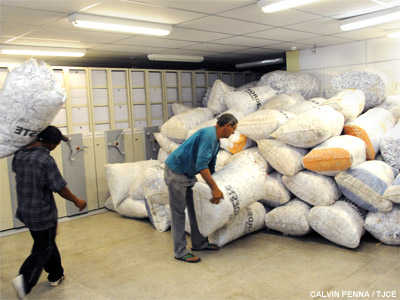 Tribunal de Justiça doa duas toneladas de papel a associações de catadores