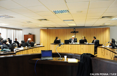 Google não deve postar no Youtube vídeo contendo calúnias contra empresários