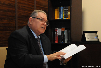 Comissão do TJCE recebe sugestões de sentenças que farão parte da obra “Direito Vivo”