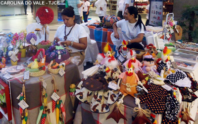 Fábrica Escola promove exposição de artesanato de egressos do sistema carcerário
