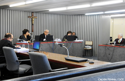 1ª Câmara Criminal nega liberdade a acusado de homicídio duplamente qualificado