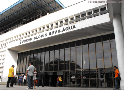 Caso topic: marcada nova audiência para apurar morte de universitário
