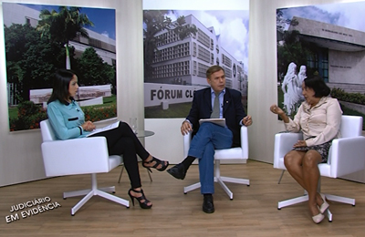 “Judiciário em Evidência” debate sobre a ilegalidade de reter documentos de alunos inadimplentes