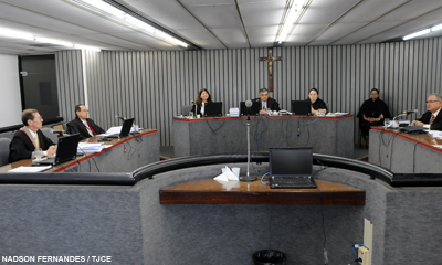 Estado deve pagar R$ 10 mil para garçom  agredido por policiais militares