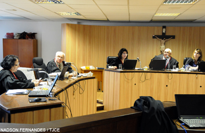 Justiça suspende direitos políticos de vereadores de Massapê por decretarem recesso ilegal